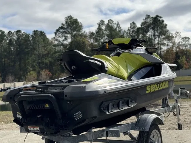 Slide: The Image of Sea-Doo GTR 230 2021 - 7