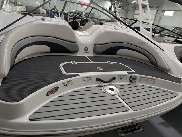 Slide: The Image of Yamaha 212X 2009 - 14