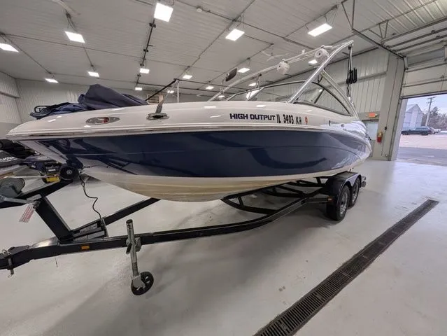 Slide: The Image of Yamaha 212X 2009 - 4