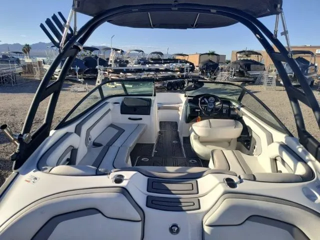 Slide: The Image of Yamaha AR190 2018 - 18