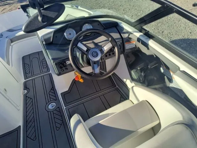 Slide: The Image of Yamaha AR190 2018 - 5