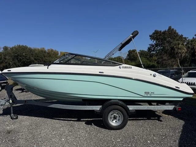 The Image of Yamaha SX195 2026 - 1