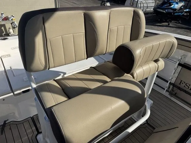 Slide: The Image of Yamaha 255 FSH® SPORT E 2022 - 16