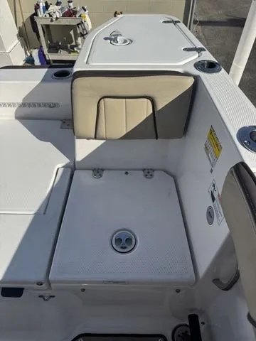 Slide: The Image of Yamaha 255 FSH® SPORT E 2022 - 19