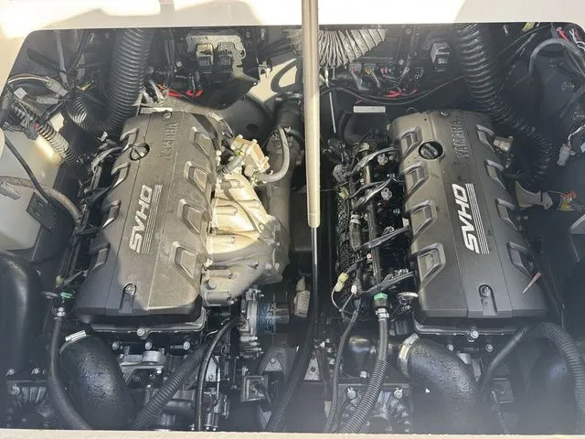 Slide: The Image of Yamaha 255 FSH® SPORT E 2022 - 21