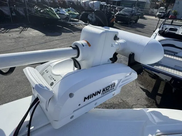 Slide: The Image of Yamaha 255 FSH® SPORT E 2022 - 8