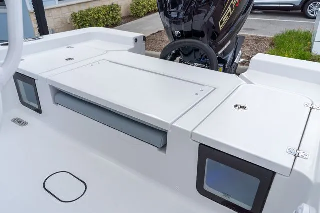 Slide: The Image of Sportsman Masters 227 Bay Boat 2026 - 10