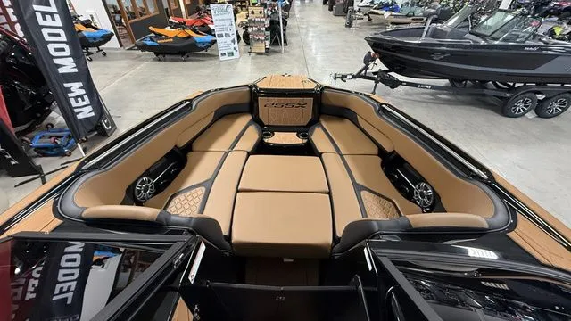 Slide: The Image of Yamaha 255XD 2026 - 13