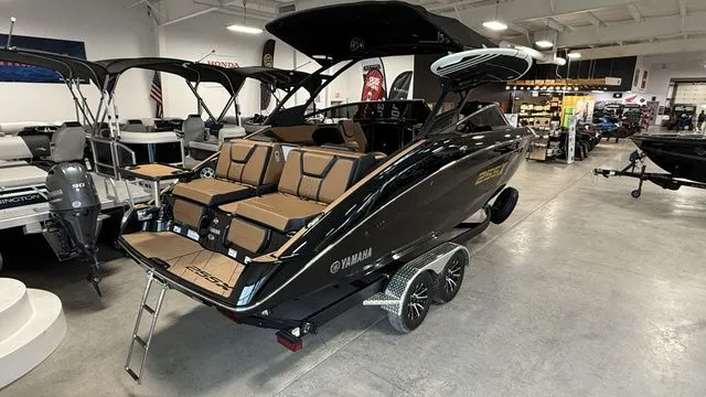 Slide: The Image of Yamaha 255XD 2026 - 3