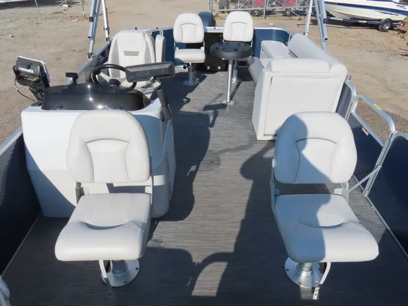 Slide: The Image of Godfrey SWEETWATER 2086 2022 - 12