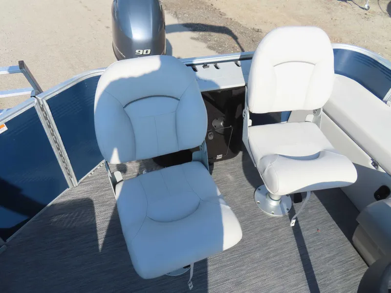 Slide: The Image of Godfrey SWEETWATER 2086 2022 - 27