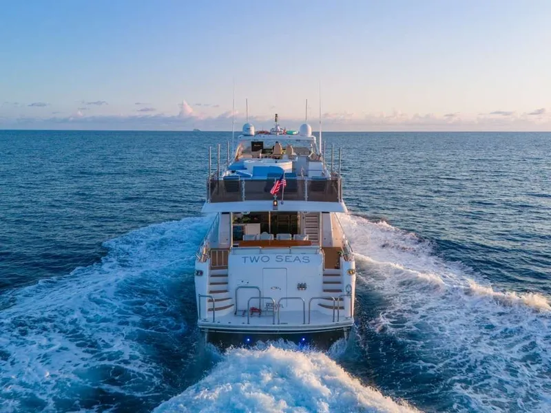 Slide: The Image of Hargrave Flybridge 2001 - 4