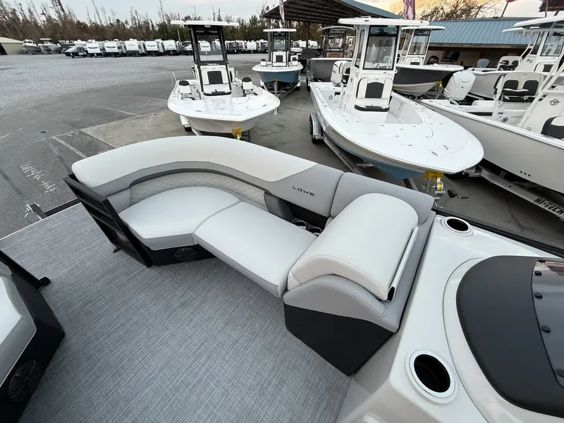 Slide: The Image of Lowe SS230 LWC00373G526 2026 - 12