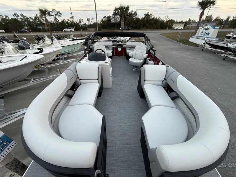 Slide: The Image of Lowe SS230 LWC00373G526 2026 - 5