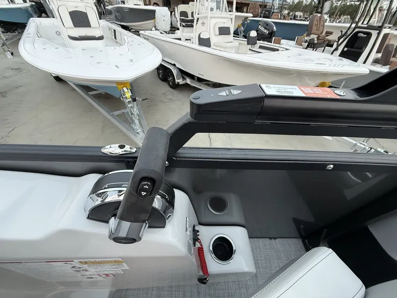 Slide: The Image of Lowe SS230 LWC00373G526 2026 - 10