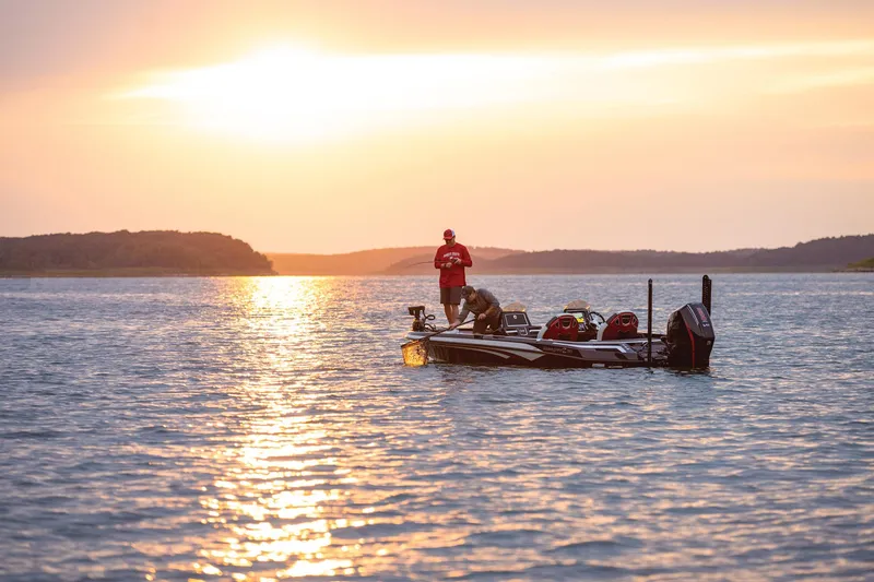 Slide: The Image of Ranger Boats Z521R Cup-Equipped 2026 - 75