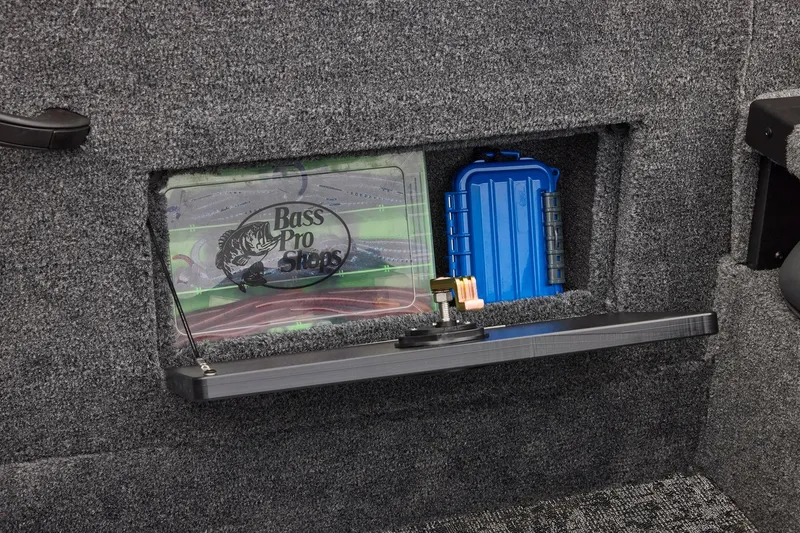 Slide: The Image of Tracker Targa V-18 Combo 2026 - 75