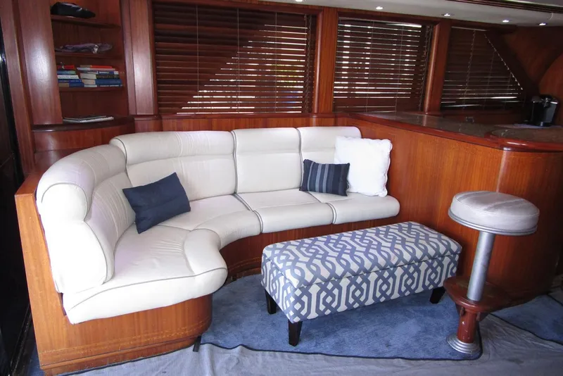 Slide: The Image of Portside settee - 5