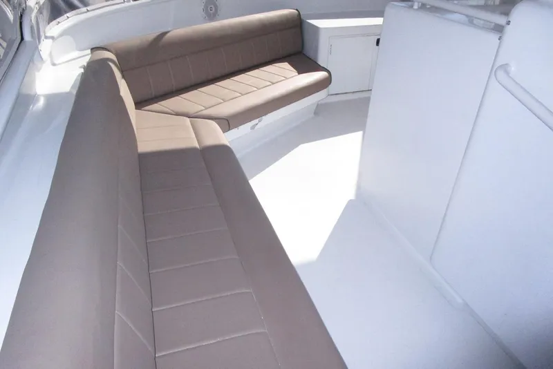 Slide: The Image of Portside flybridge settee - 53