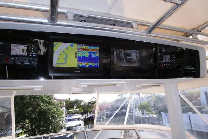 Slide: The Image of New Garmin MFDs and VHFs - 59