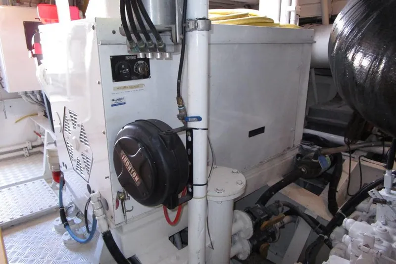 Slide: The Image of CAT manual gauge - 68