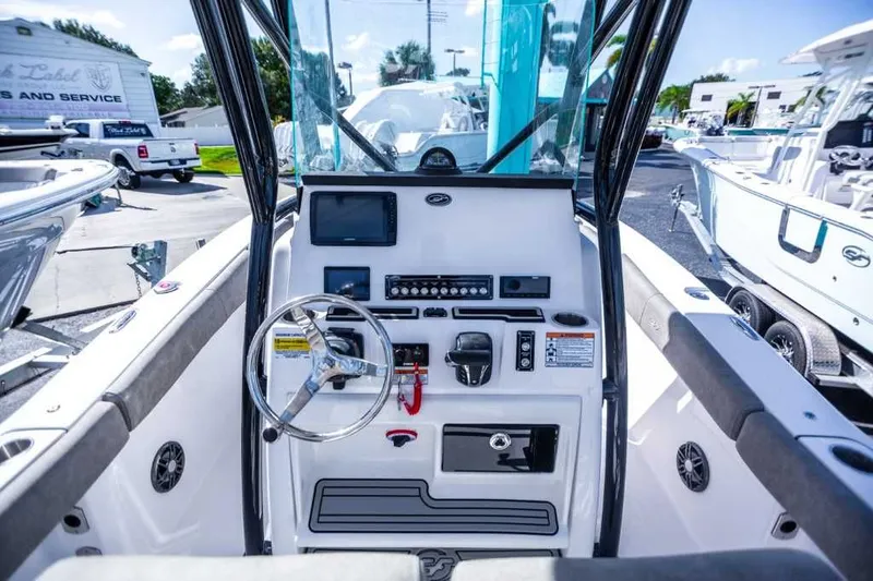 Slide: The Image of Sea Fox 248 Commander 2023 - 10