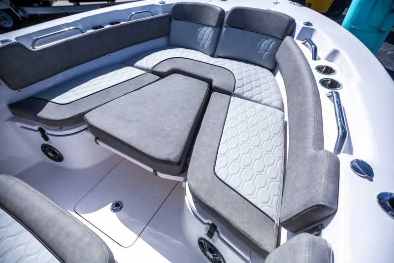 Slide: The Image of Sea Fox 248 Commander 2023 - 5