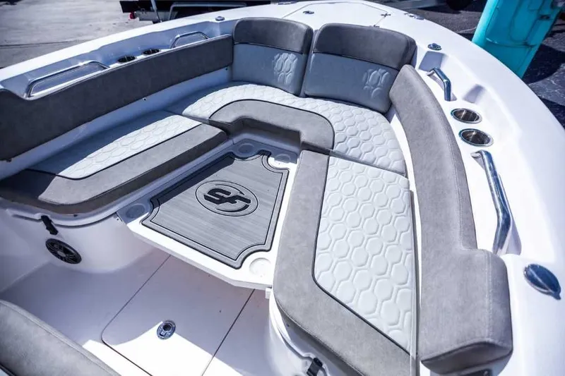 Slide: The Image of Sea Fox 248 Commander 2023 - 6