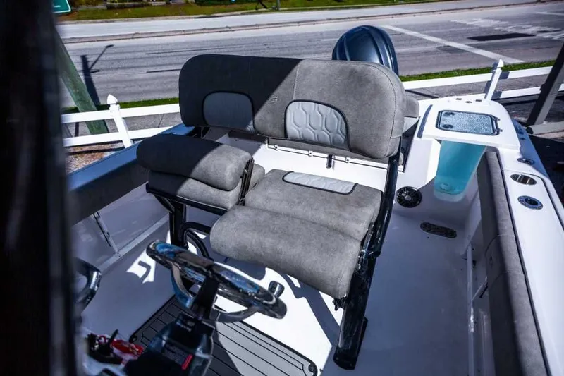 Slide: The Image of Sea Fox 248 Commander 2023 - 9