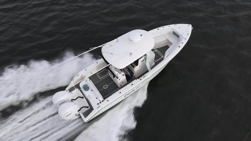 Slide: The Image of Cobia 280 Center Console 2024 - 32