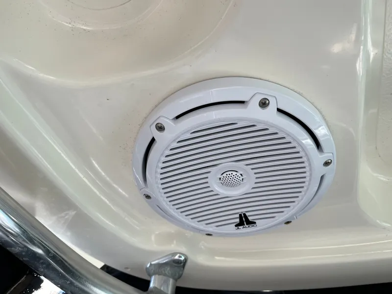 Slide: The Image of 2008 Tiara 315 Legasea Marine - 16