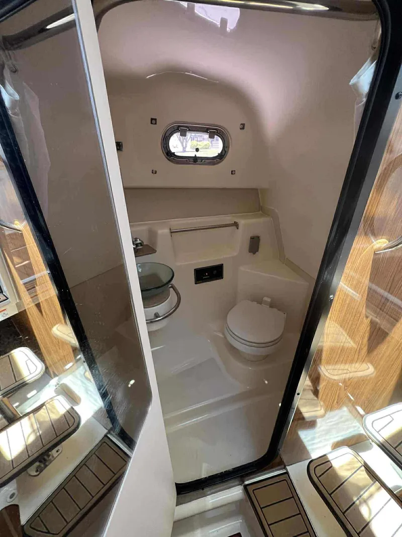 Slide: The Image of 2008 Tiara 315 Legasea Marine - 23