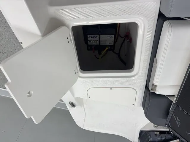 Slide: The Image of Chaparral 21 SSi OB 2026 - 13