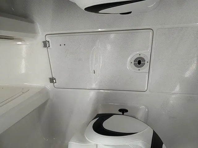 Slide: The Image of Chaparral 21 SSi OB 2026 - 36