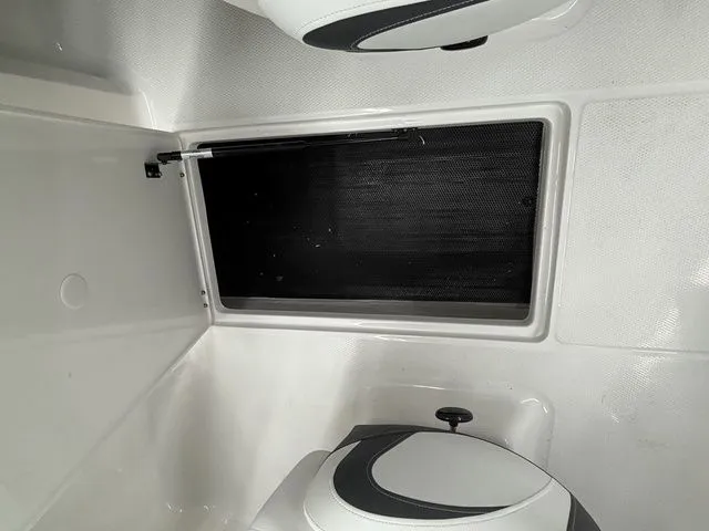 Slide: The Image of Chaparral 21 SSi OB 2026 - 37