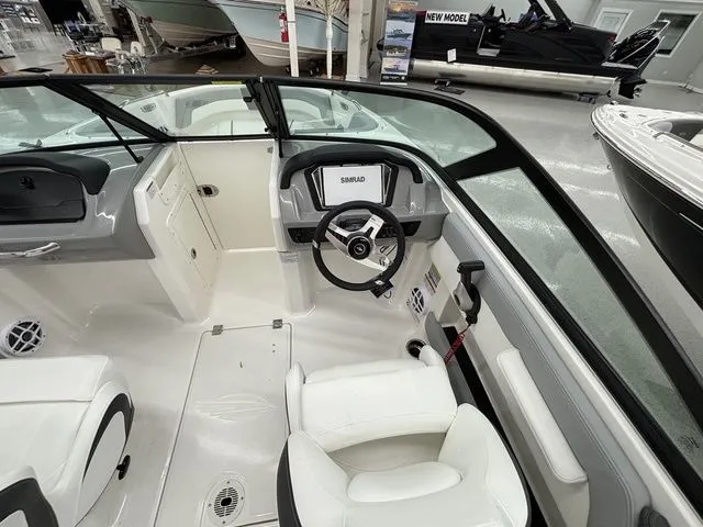 Slide: The Image of Chaparral 21 SSi OB 2026 - 4