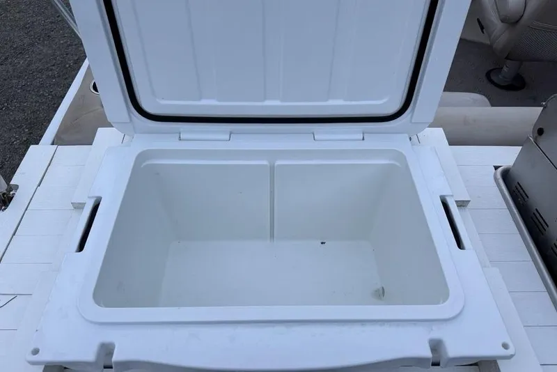 Slide: The Image of Open white cooler on JC NepToon 24 Limited 2014 boat deck. - 27