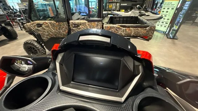 Slide: The Image of Yamaha FX Cruiser HO 2026 - 11