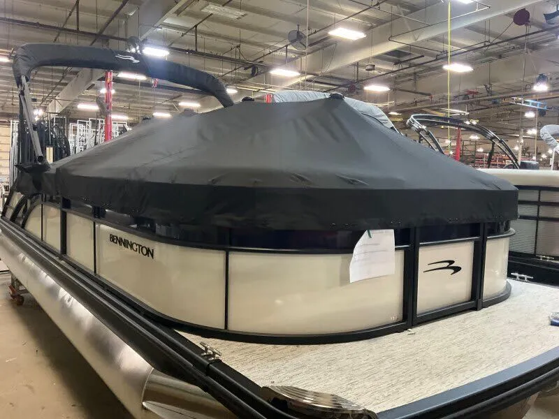 Slide: The Image of Bennington 23SXSB SPS SLV/WHT 2026 - 11