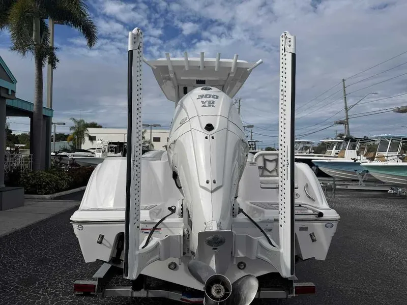 Slide: The Image of Sea Fox 248 Commander 2025 - 2