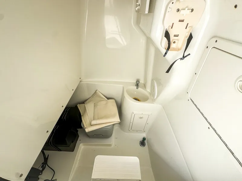 Slide: The Image of Triton CC 2895CC 2003 - 16