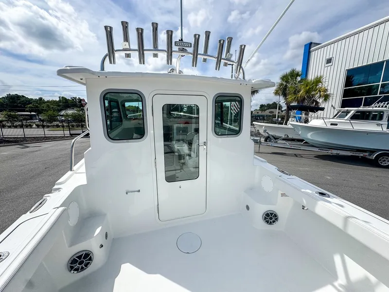 Slide: The Image of Parker Marine 227 Explorer 2026 - 5