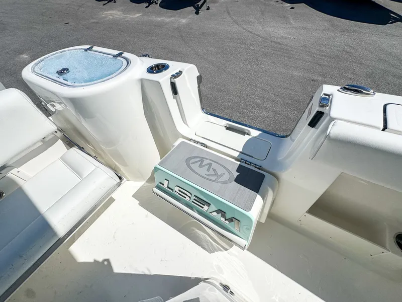 Slide: The Image of Key West 260CC 2026 - 14