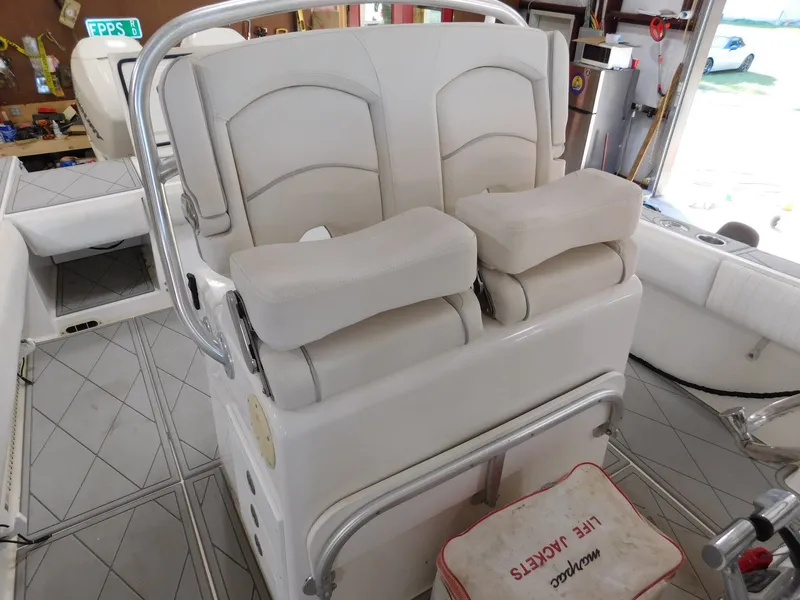 Slide: The Image of Regulator Marine 32 Center Console 2003 - 24