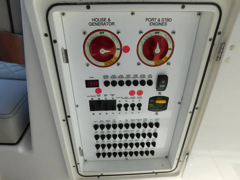 Slide: The Image of Pursuit Dual Console 326 2024 - 20