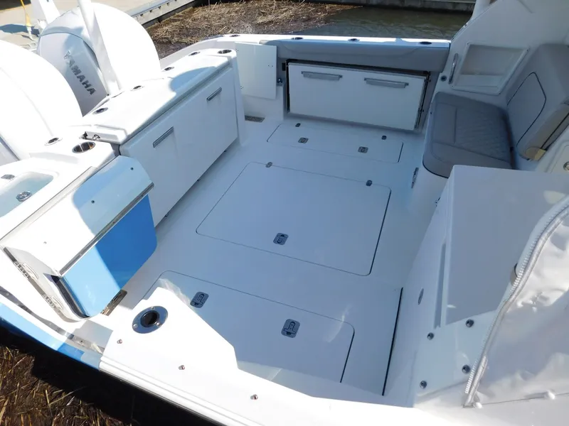 Slide: The Image of Pursuit Dual Console 326 2024 - 9