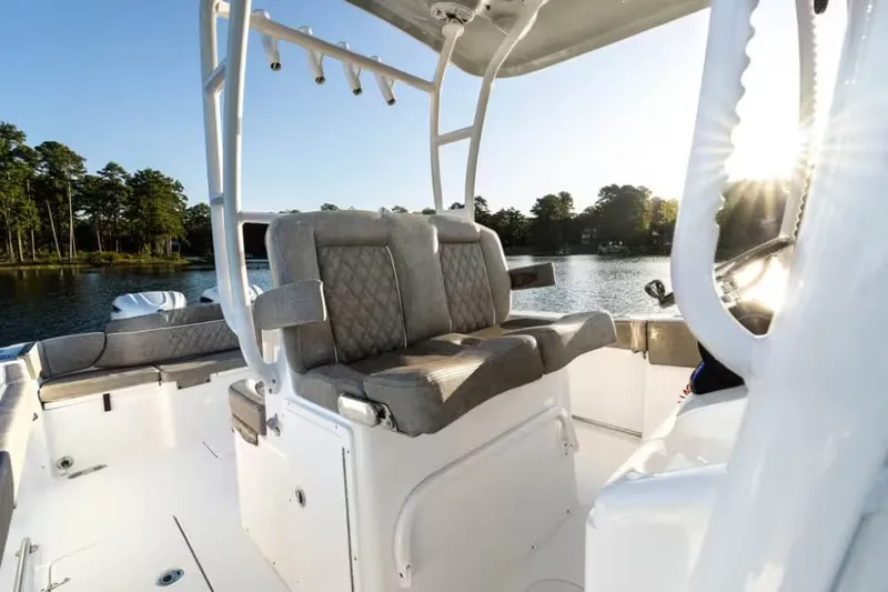 Slide: The Image of Sea Hunt ULTRA 305 CB 2027 - 7