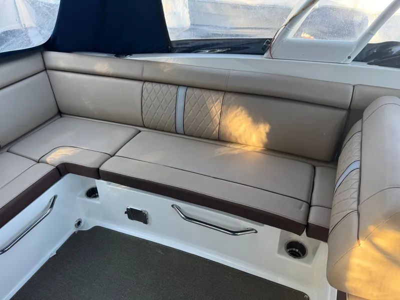 Slide: The Image of Sea Ray SDX 270 2016 - 15