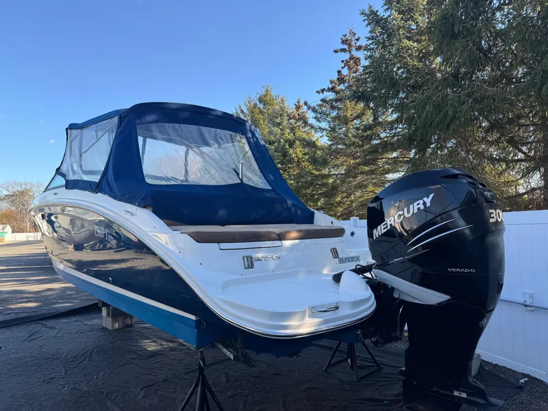 Slide: The Image of Sea Ray SDX 270 2016 - 3