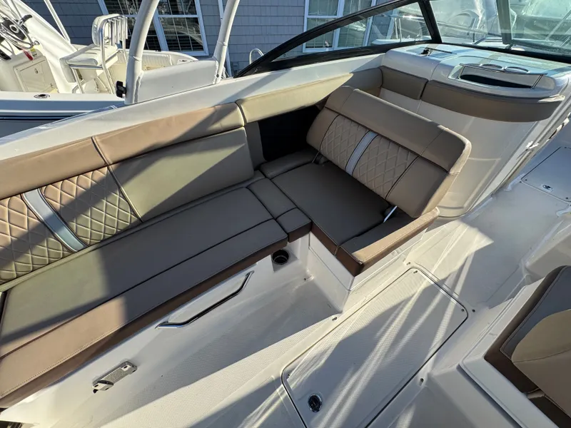 Slide: The Image of Sea Ray SDX 270 2016 - 31